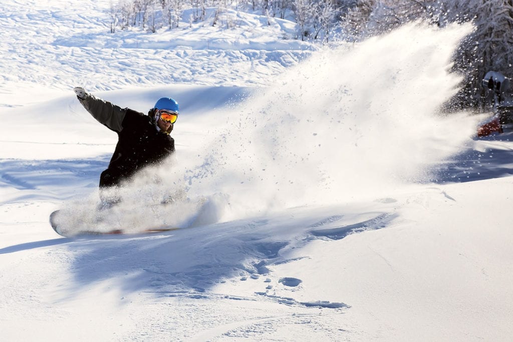 Snowboarden Filzmoos Alpenherz Shutterstock